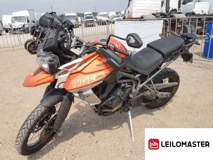 TRIUMPH TIGER 800 19/20