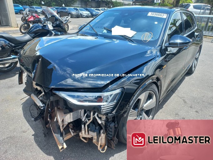 AUDI E-TRON 22/22