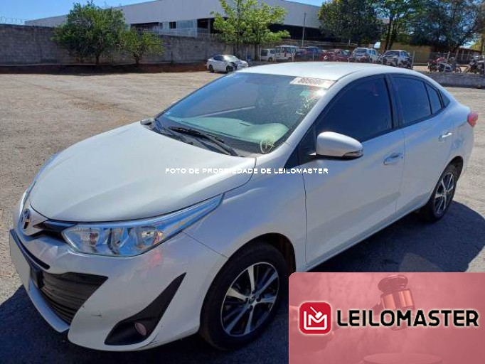 TOYOTA YARIS SEDAN 21/22 