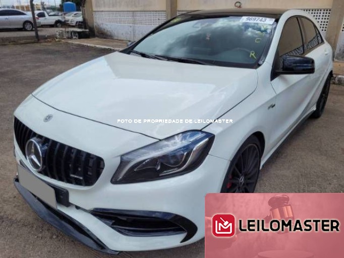 MERCEDES BENZ A45 18/18