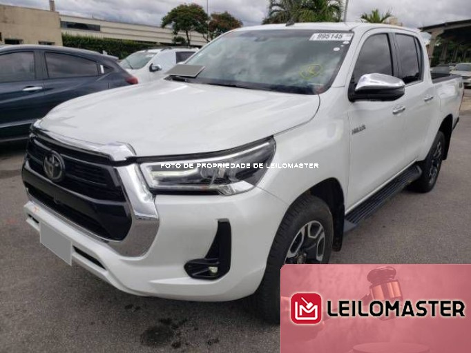 TOYOTA HILUX 23/24