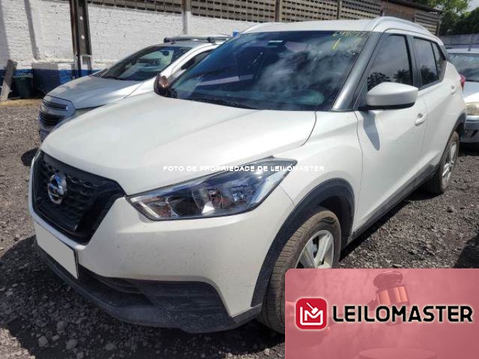 NISSAN KICKS 20/20