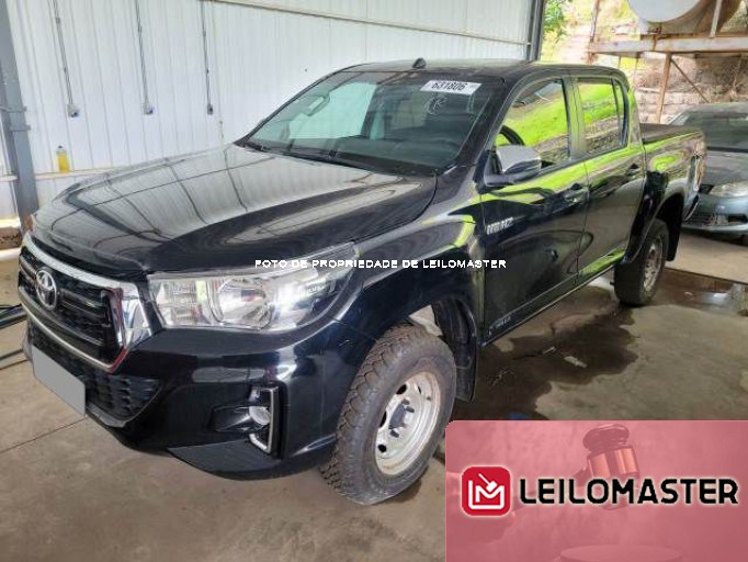 TOYOTA HILUX CD 19/19